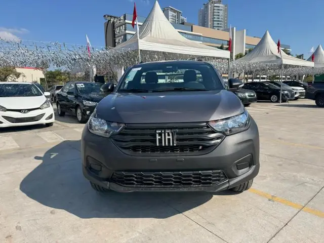 Carro Fiat Strada 2026 Endurance 1.3 Flex 8V CS