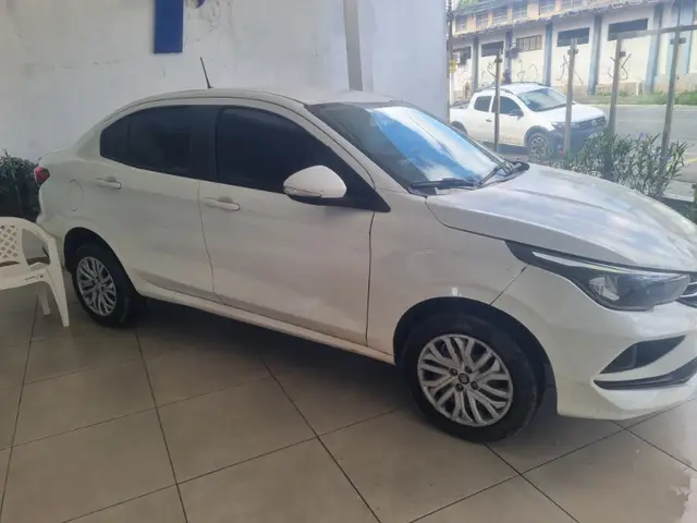 Carro Fiat Cronos 2024 Drive 1.0