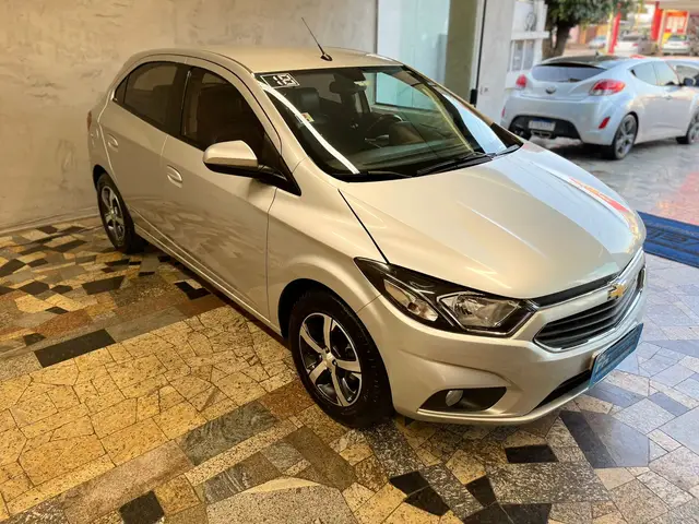 Carro Chevrolet Onix 2018 1.4 LTZ SPE/4