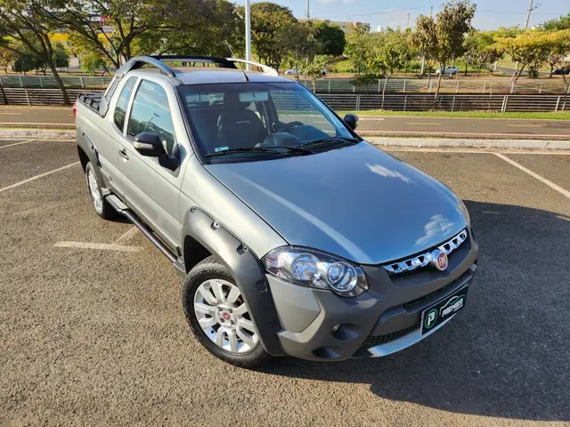 Carro Fiat Strada 2015 Adventure 1.8 16V (Flex) (Cabine Estendida)