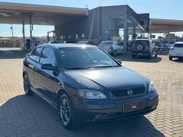 Carro Chevrolet Astra Hatch 2002 CD 2.0 8V 2p
