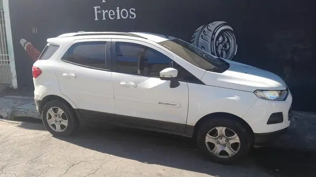 Carro Ford EcoSport 2015 SE 2.0 16V Flex 5p Aut.