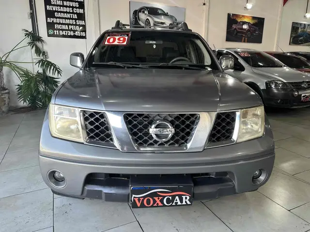 Carro Nissan Frontier 2009 LE 4x4 2.5 16V (cab. dupla) (aut)