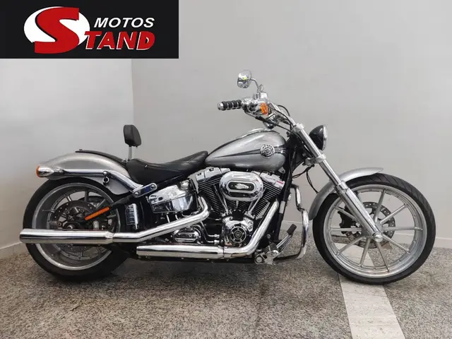 Moto Harley-Davidson Softail 2015 Breakout