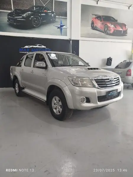Carro Toyota Hilux Cabine Dupla 2012 Hilux 2.7 SR CD 4x2 (Flex) (Aut)