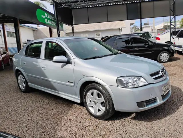 Carro Chevrolet Astra Hatch 2007 Advantage 2.0 (Flex)