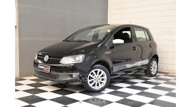 Carro Volkswagen Fox 2014 1.6 VHT Rock in Rio (Flex)