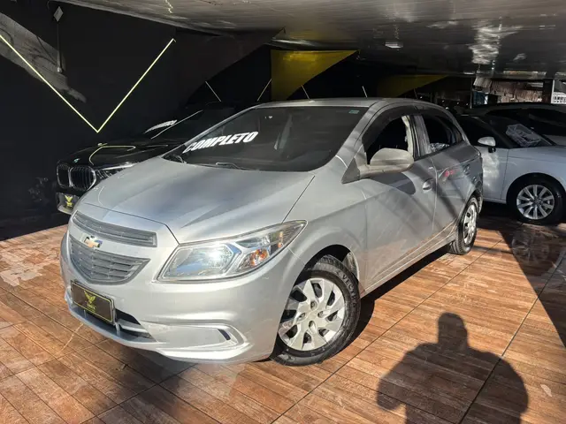 Carro Chevrolet Onix 2017 1.0 Joy SPE/4