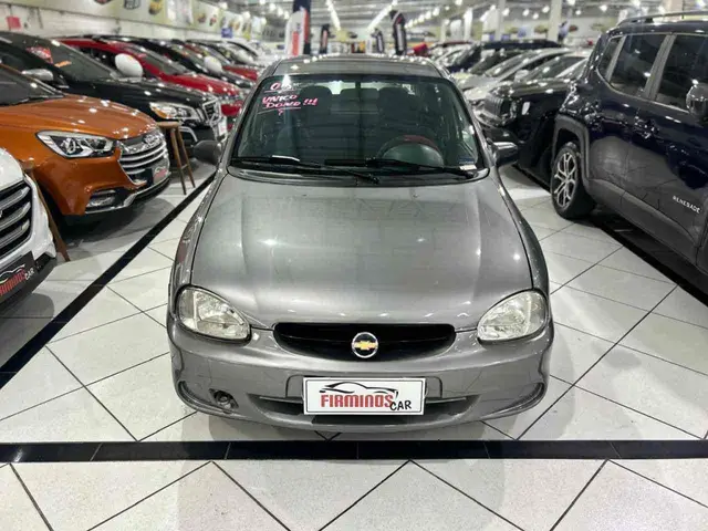 Carro Chevrolet Classic 2005 Corsa Sedan  Life 1.0 VHC