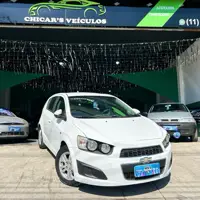 Carro Chevrolet Sonic 2014 Hatch LT 1.6