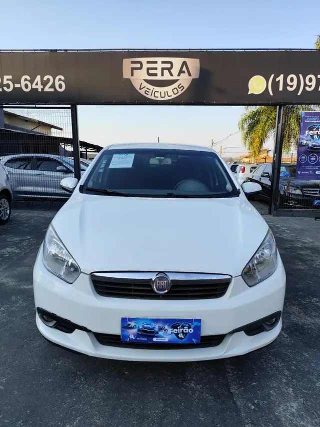 Carro Fiat Grand Siena 2014 Essence 1.6 16V (Flex)