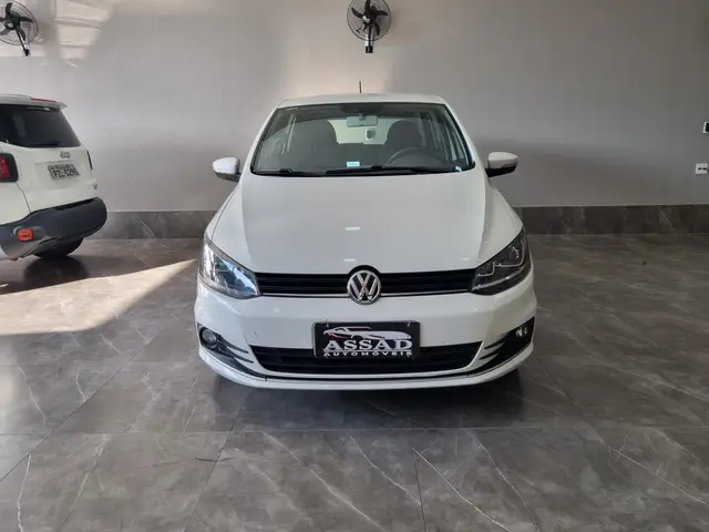 Carro Volkswagen Fox 2015 Comfortline 1.0 TEC (Flex)