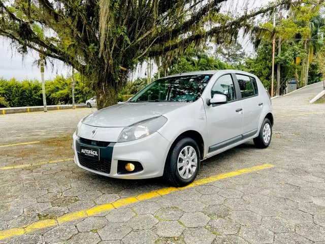 Carro Renault Sandero 2014 Expression 1.0 16V (flex)