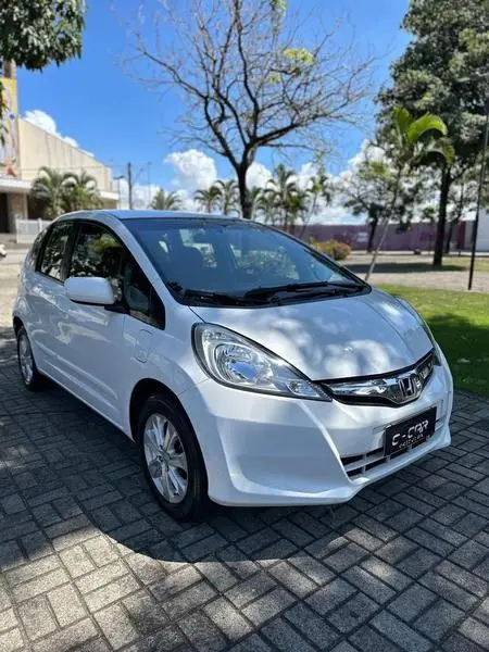 Carro Honda Fit 2014 LX 1.4 (flex)