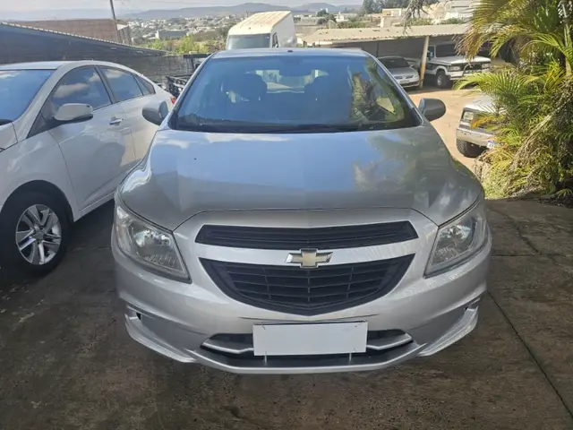 Carro Chevrolet Onix 2015 1.0 LS SPE/4