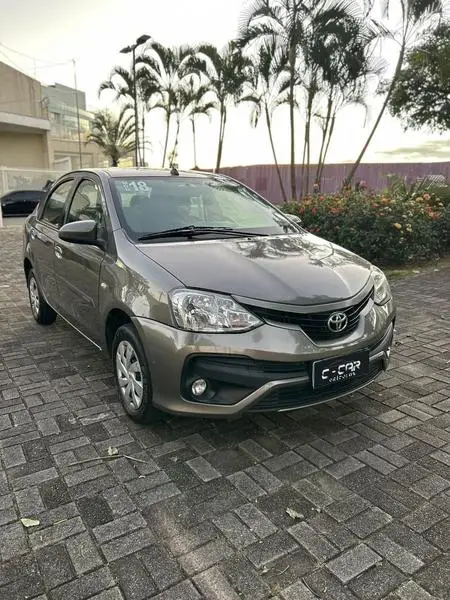 Carro Toyota Etios Sedan 2018 XS 1.5 (Aut) (Flex)