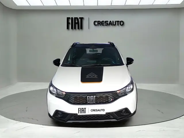 Carro Fiat Argo 2023 Trekking 1.3 (Flex)