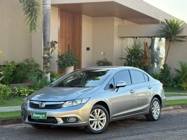 Carro Honda Civic 2014 New  LXS 1.8 16V i-VTEC (Flex)