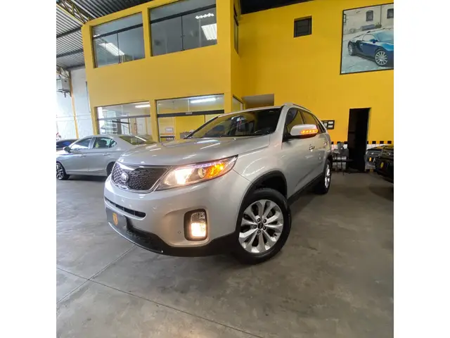 Carro Kia Sorento 2015 2.4 16V 4x2 (Aut)