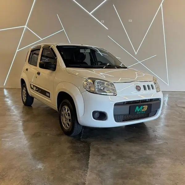 Carro Fiat Uno 2014 Vivace 1.0 8V (Flex) 4p