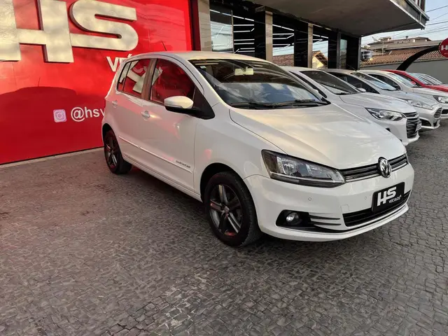 Carro Volkswagen Fox 2016 1.6 MSI Comfortline I-Motion (Flex)