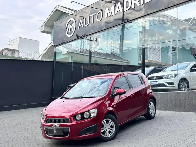 Carro Chevrolet Sonic 2013 Hatch LT 1.6 (Aut)