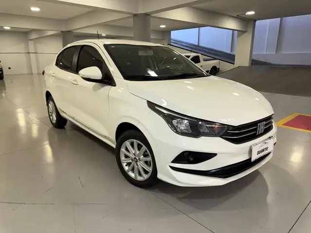 Carro Fiat Cronos 2023 Drive 1.3 (Flex) MT