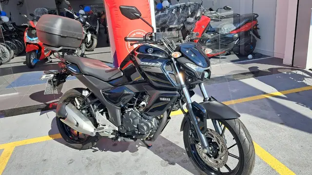 Moto Yamaha Fazer FZ15 2023 ABS