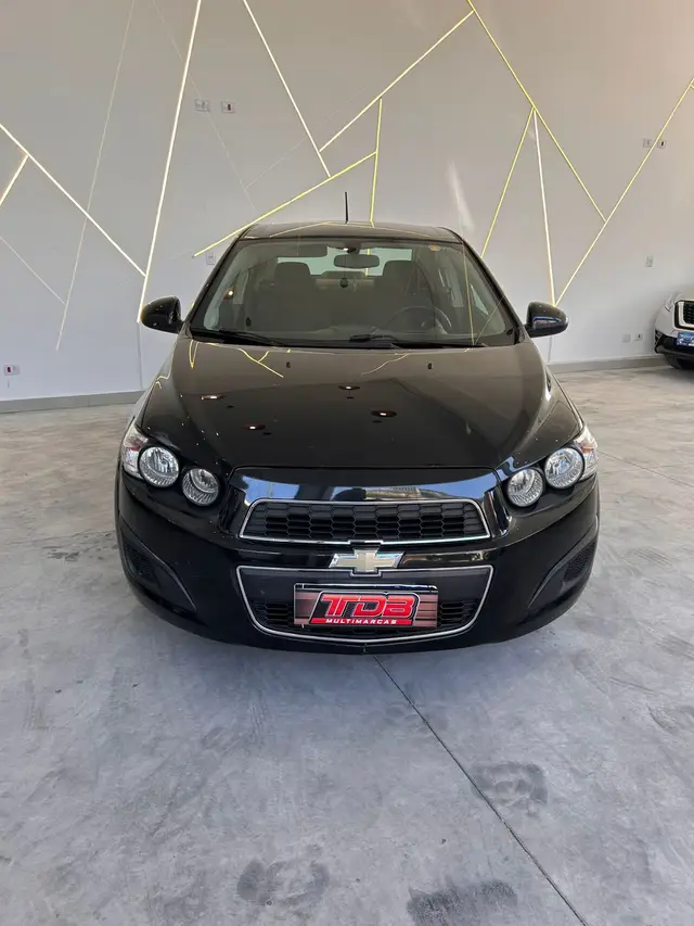 Carro Chevrolet Sonic Sedan 2013 LT (Aut)