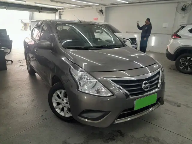 Carro Nissan Versa 2017 1.0 12V S (Flex)