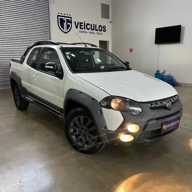 Carro Fiat Strada 2019 Adventure 1.8 16V (Flex) (Cabine Dupla)