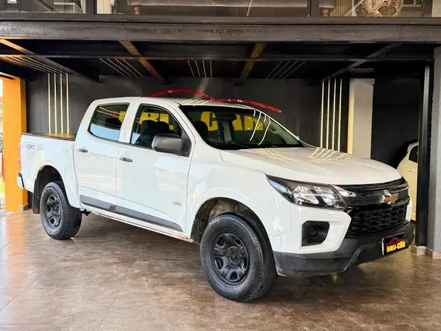 Carro Chevrolet S10 Cabine Dupla 2021 S10 2.8 CTDI LS 4WD (Cabine Dupla)