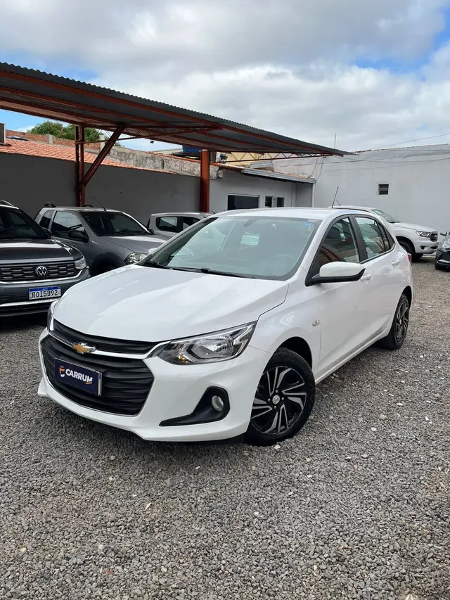 Carro Chevrolet Onix 2024 LT 1.0
