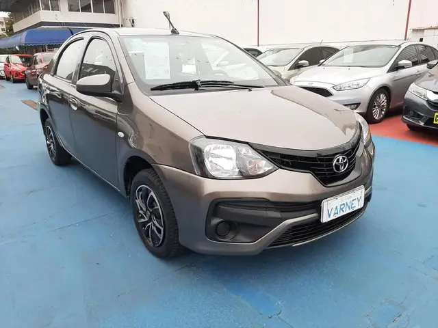 Carro Toyota Etios Sedan 2019 X 1.5 (Flex)