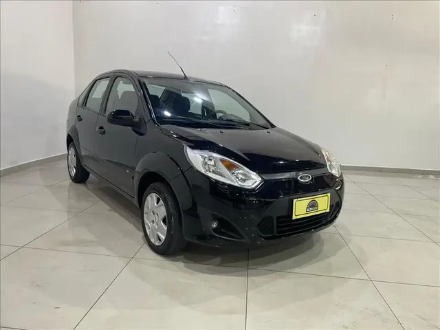 Carro Ford Fiesta Hatch 2014 SE Rocam 1.6 (Flex)