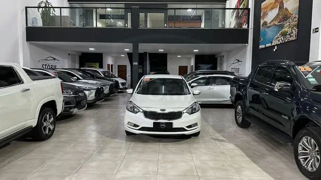 Carro Kia Cerato 2016 SX 1.6 (Aut) (Flex)