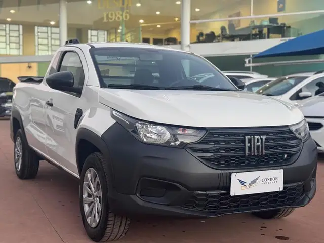 Carro Fiat Strada 2023 Endurance 1.4 Cabine Plus (Flex)