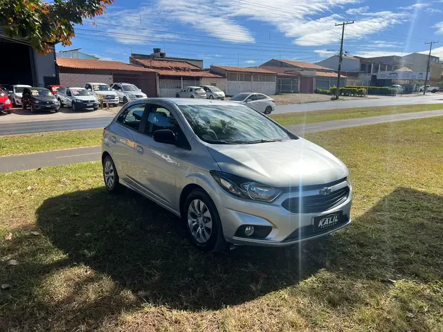 Carro Chevrolet Joy 2021 1.0 8V Black Edition (Flex)