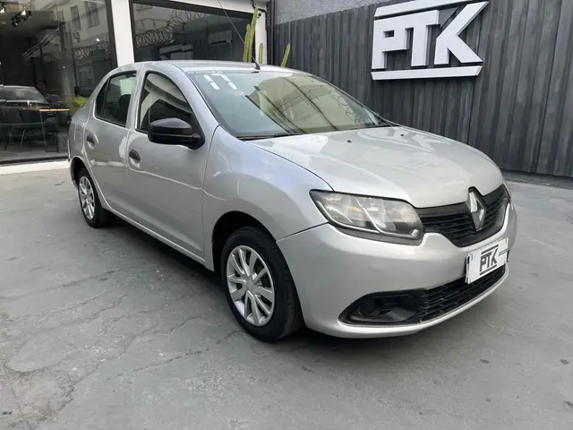 Carro Renault Logan 2017 Dynamique 1.6 16V SCe (Flex)