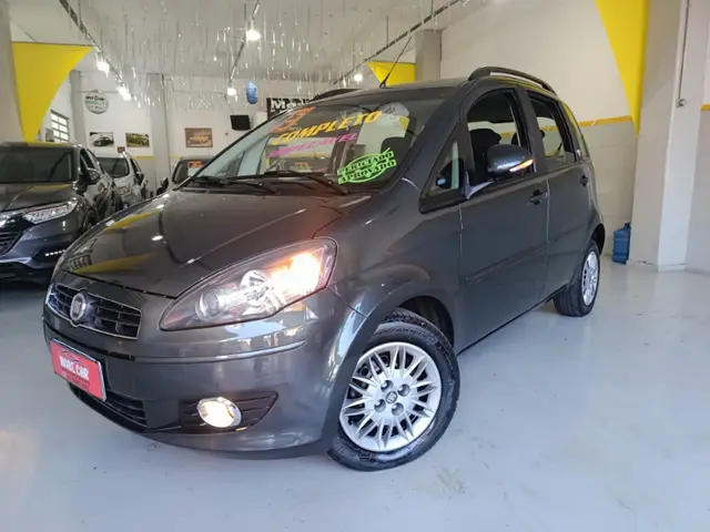 Carro Fiat Idea 2013 Attractive 1.4 8V (Flex)