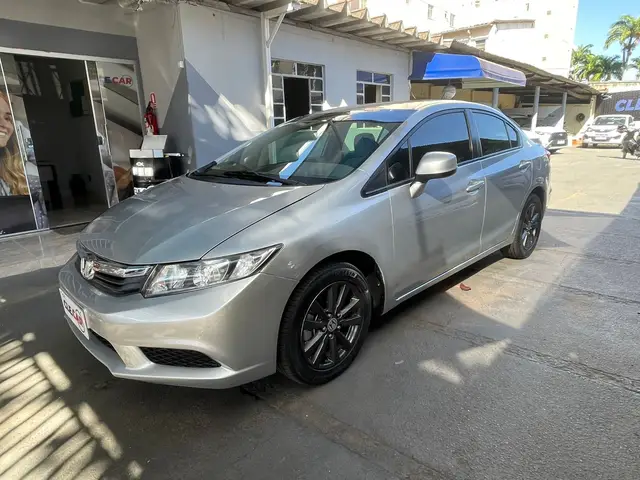 Carro Honda Civic 2014 New  LXS 1.8 16V i-VTEC (Flex)