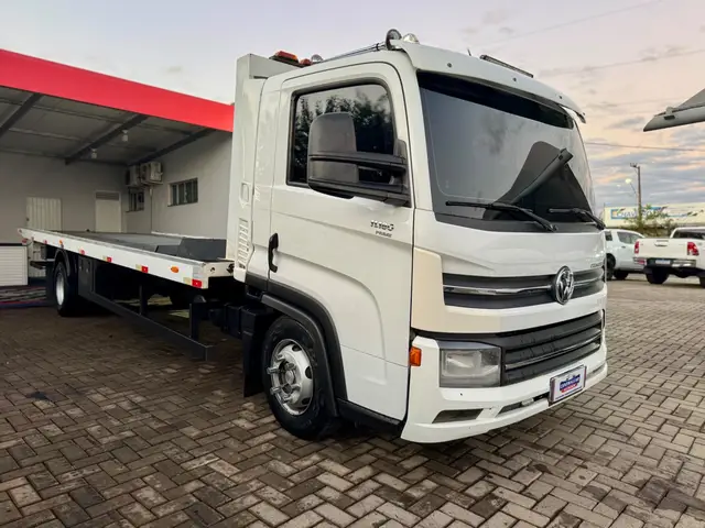 Caminhão Volkswagen 11.180 2021 Delivery 2p (diesel)(E5)