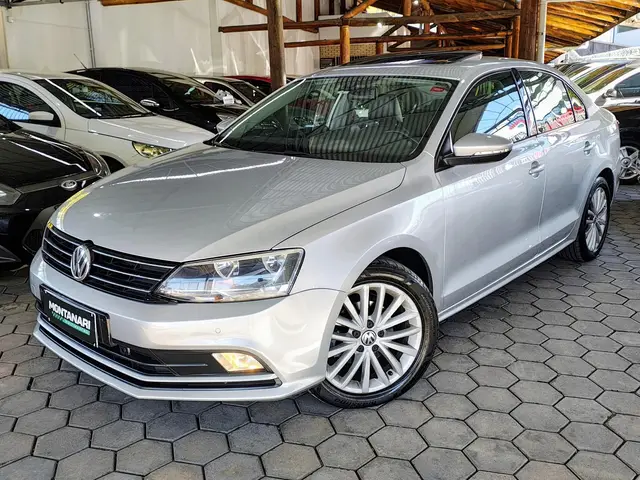 Carro Volkswagen Jetta 2016 2.0 Comfortline Tiptronic (Flex)