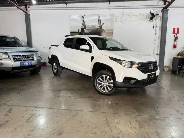 Carro Fiat Strada 2024 Freedom 1.3 Cabine Dupla