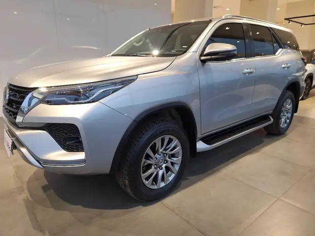 Carro Toyota SW4 2021 SRX 2.8 turbodiesel 5L 4x4 (Aut)