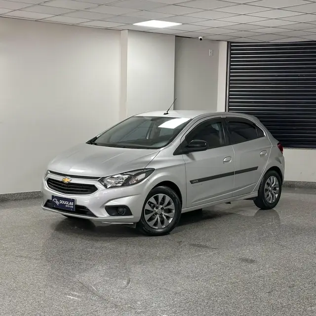 Carro Chevrolet Onix 2018 1.4 Advantage SPE/4 (Aut)