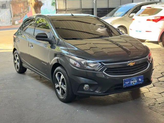 Carro Chevrolet Onix 2018 1.4 Advantage SPE/4 (Aut)