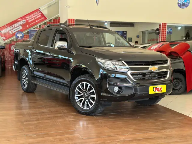 Carro Chevrolet S10 Cabine Dupla 2017 S10 2.8 CTDI High Country 4WD (Cabine Dupla) (Aut)