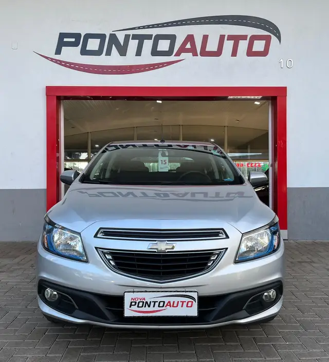 Carro Chevrolet Onix 2015 1.4 LTZ SPE/4
