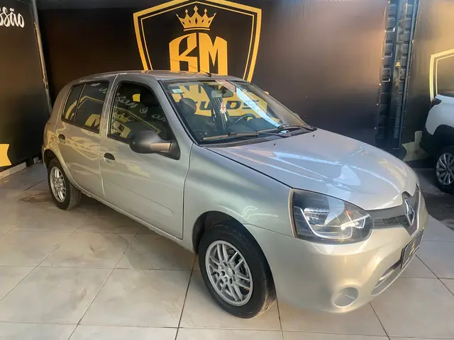 Carro Renault Clio 2015 Hatch. RN 1.0 16V